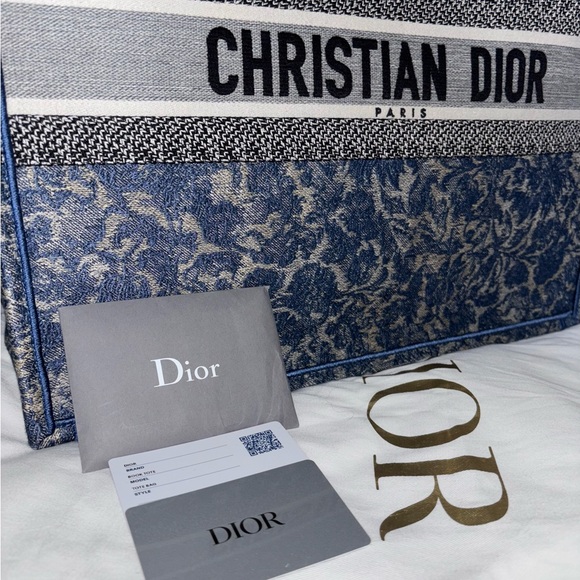 Dior Large Book Tote Brocart Embroidery With Denim Effect - Picture 3 of 12